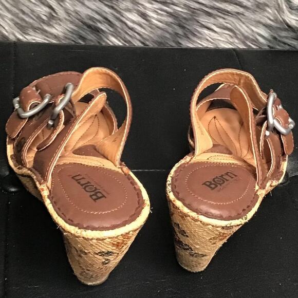 Born Platform Sandals With Floral Print 7 - Picture 3 of 5